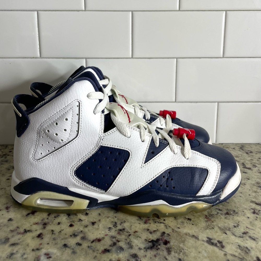 Nike Air Jordan 6 Retro Olympic White Navy Blue Size 7Y Grade School 384665-130